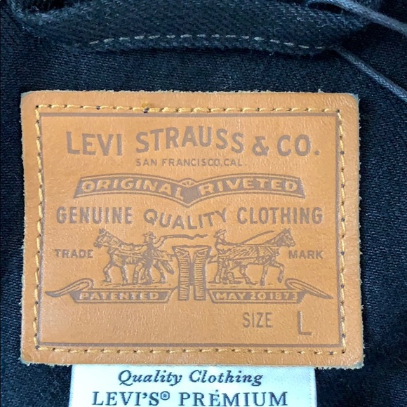 NEW Levi’s studded ex-boyfriend trucker denim jacket - Picture 11 of 12